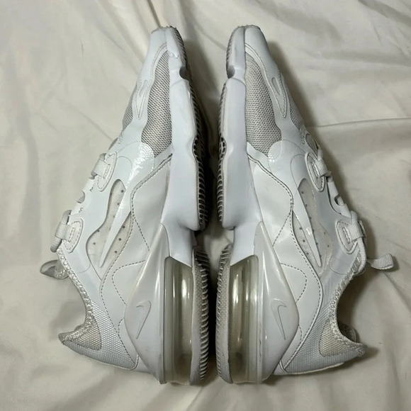 Nike Air Max Infinity 2 Triple White Women's size 8.5 - Picture 2 of 13